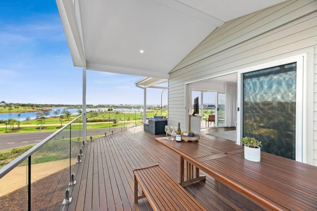 The Point- Views, Luxury, Brand New, Sleeps 10, Wineries, Golf, Adventure Park, Beaches Villa Point Lonsdale Exterior photo